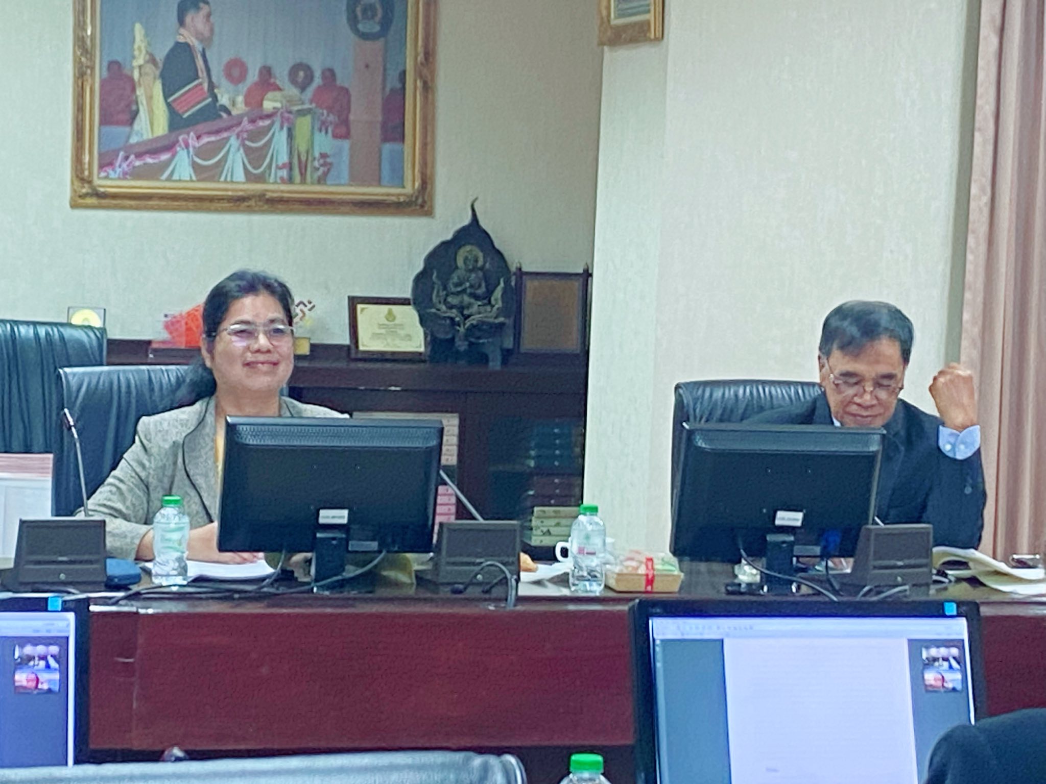 วันที่ 22 กันยายน 2568 เวลา 09.00 น. ผู้ช่วยศาสตราจารย์ชาคริต ชาญชิตปรีชา อธิการบดีมหาวิทยาลัยราชภัฏสกลนคร ประธานคณะกรรมการดำเนินงานโครงการจัดตั้งคณะพยาบาลศาสตร์ เป็นประธานในการประชุมคณะกรรมการดำเนินงานจัดตั้งคณะพยาบาลศาสตร์ ครั้งที่ 4/2568